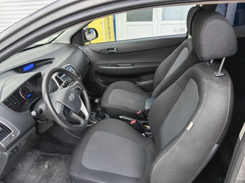 Hyundai I20 Hyundai I20 1.25i, снимка 9 - Автомобили и джипове - 47379452