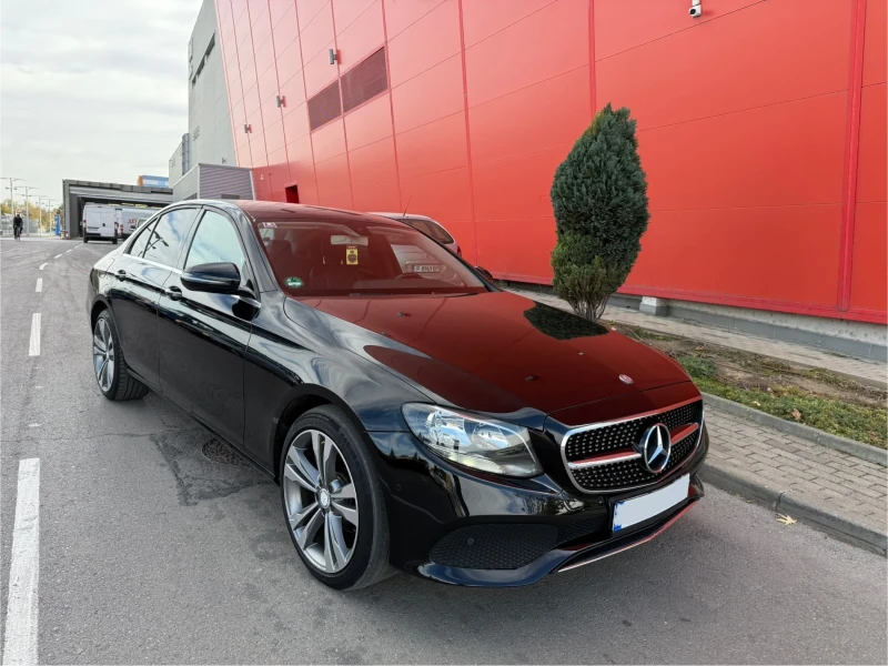 Mercedes-Benz E 220 AMG* 9G* Камера* Ambiente* Кожа* , снимка 1 - Автомобили и джипове - 47826517