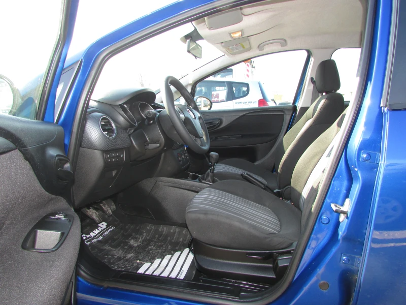 Fiat Punto EVO 1.2i EU5, снимка 8 - Автомобили и джипове - 49236072