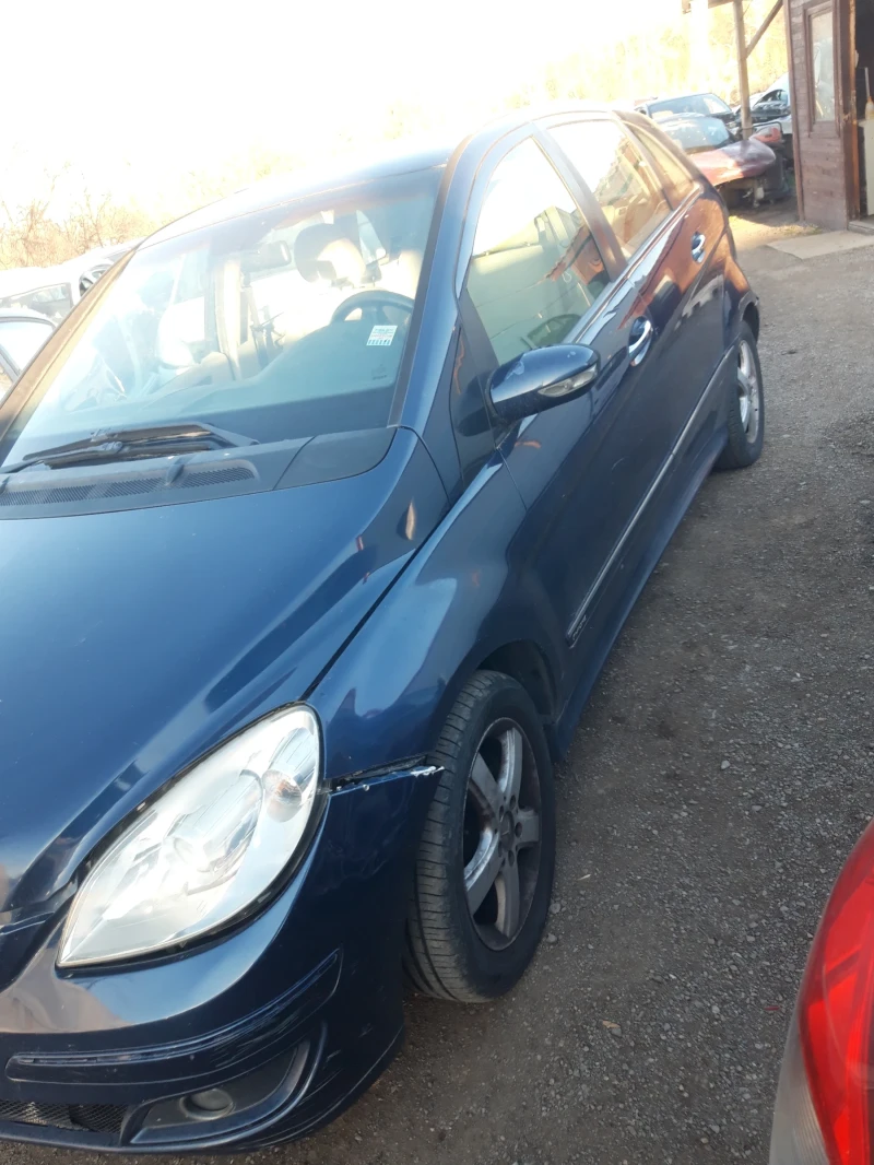 Mercedes-Benz B 180 Mercedes Benz B180 НА ЧАСТИ , снимка 2 - Автомобили и джипове - 49587650