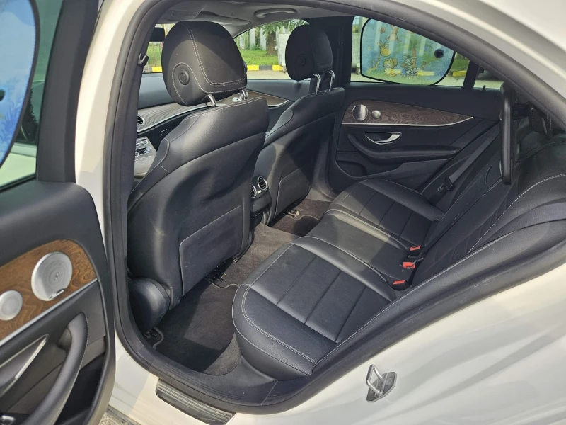 Mercedes-Benz E 350, снимка 10 - Автомобили и джипове - 52094294