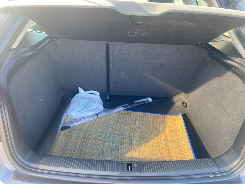 Audi A3 1.6 MT, снимка 10 - Автомобили и джипове - 51568659