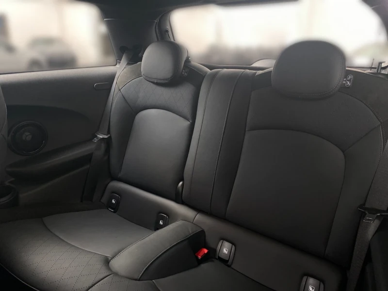 Mini Cooper SE, снимка 11 - Автомобили и джипове - 51860892