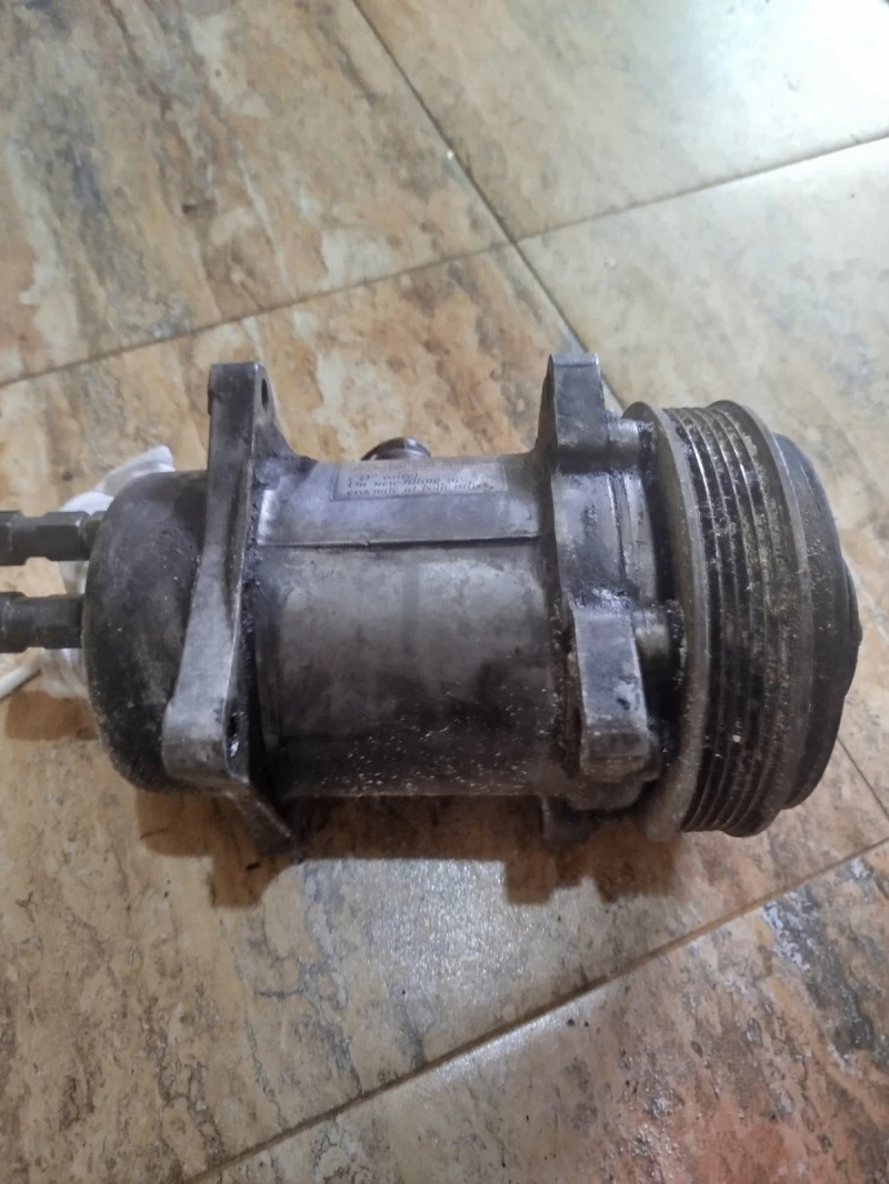 Mercedes-Benz 124 250 D, снимка 9 - Автомобили и джипове - 52486364