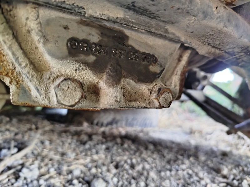 Mercedes-Benz 124 250 D, снимка 6 - Автомобили и джипове - 52486364