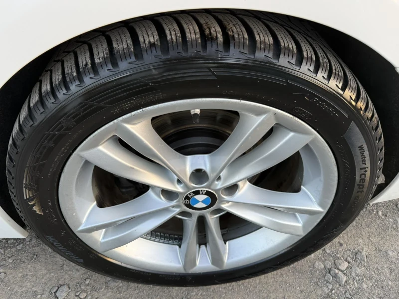 BMW 320 2, 0d-X-drive, снимка 16 - Автомобили и джипове - 52109198