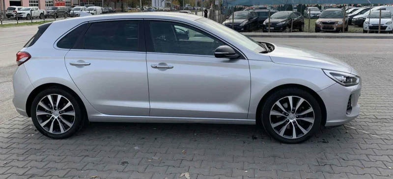 Hyundai I30, снимка 2 - Автомобили и джипове - 52909352