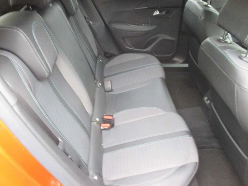 Peugeot 2008, снимка 6 - Автомобили и джипове - 52322735