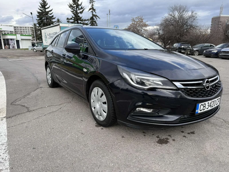 Opel Astra 1.6 CDTi, снимка 2 - Автомобили и джипове - 52727272
