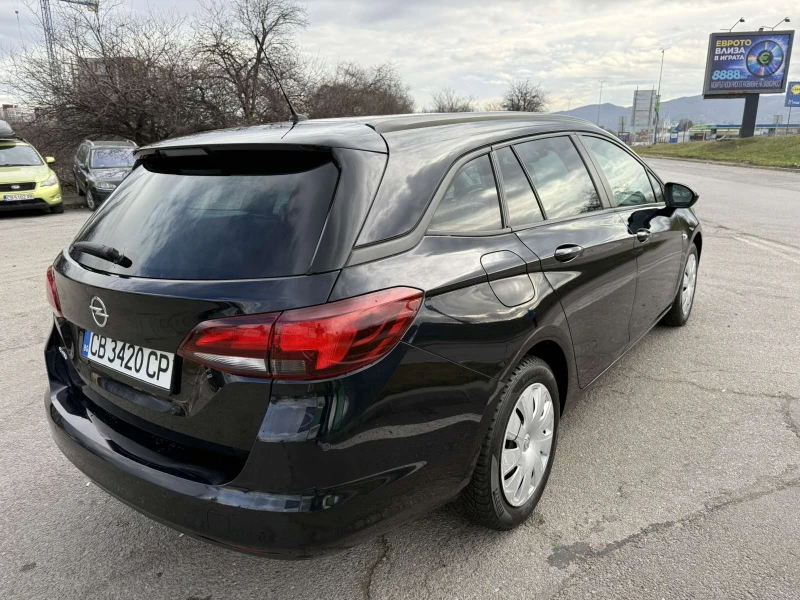 Opel Astra 1.6 CDTi, снимка 3 - Автомобили и джипове - 52727272