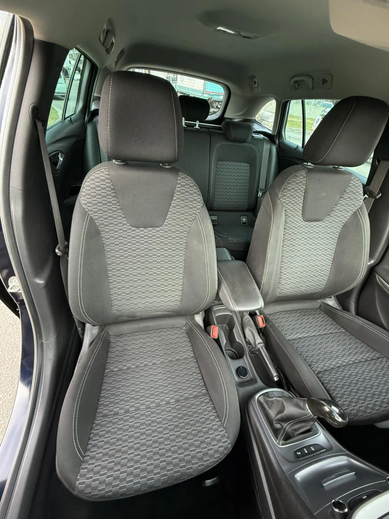 Opel Astra 1.6 CDTi, снимка 8 - Автомобили и джипове - 52727272