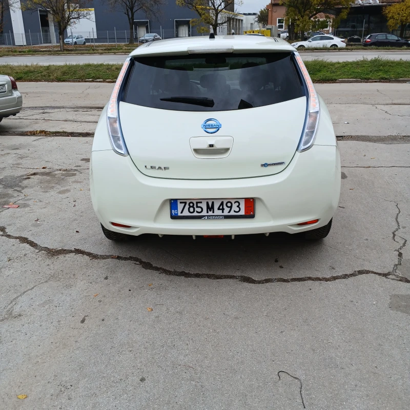 Nissan Leaf , снимка 4 - Автомобили и джипове - 52747266