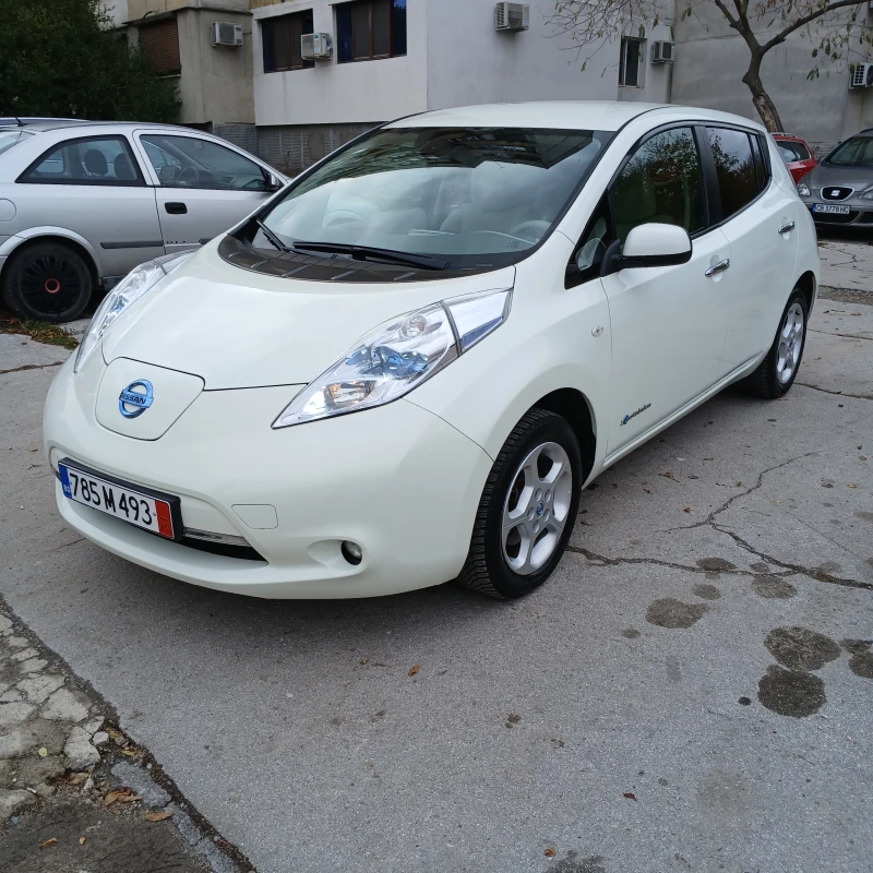 Nissan Leaf , снимка 10 - Автомобили и джипове - 52747266