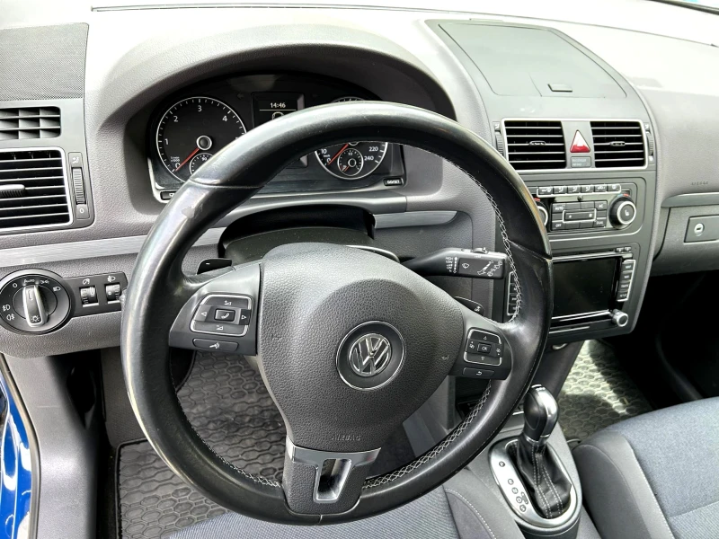 VW Touran 1.6 TDI 105 к.с. 2012 г. (DSG 7), снимка 6 - Автомобили и джипове - 53391605