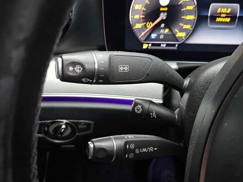 Mercedes-Benz E 300 Avantgarde, снимка 17 - Автомобили и джипове - 56018228
