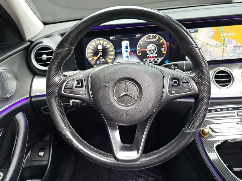 Mercedes-Benz E 300 Avantgarde, снимка 12 - Автомобили и джипове - 56018228