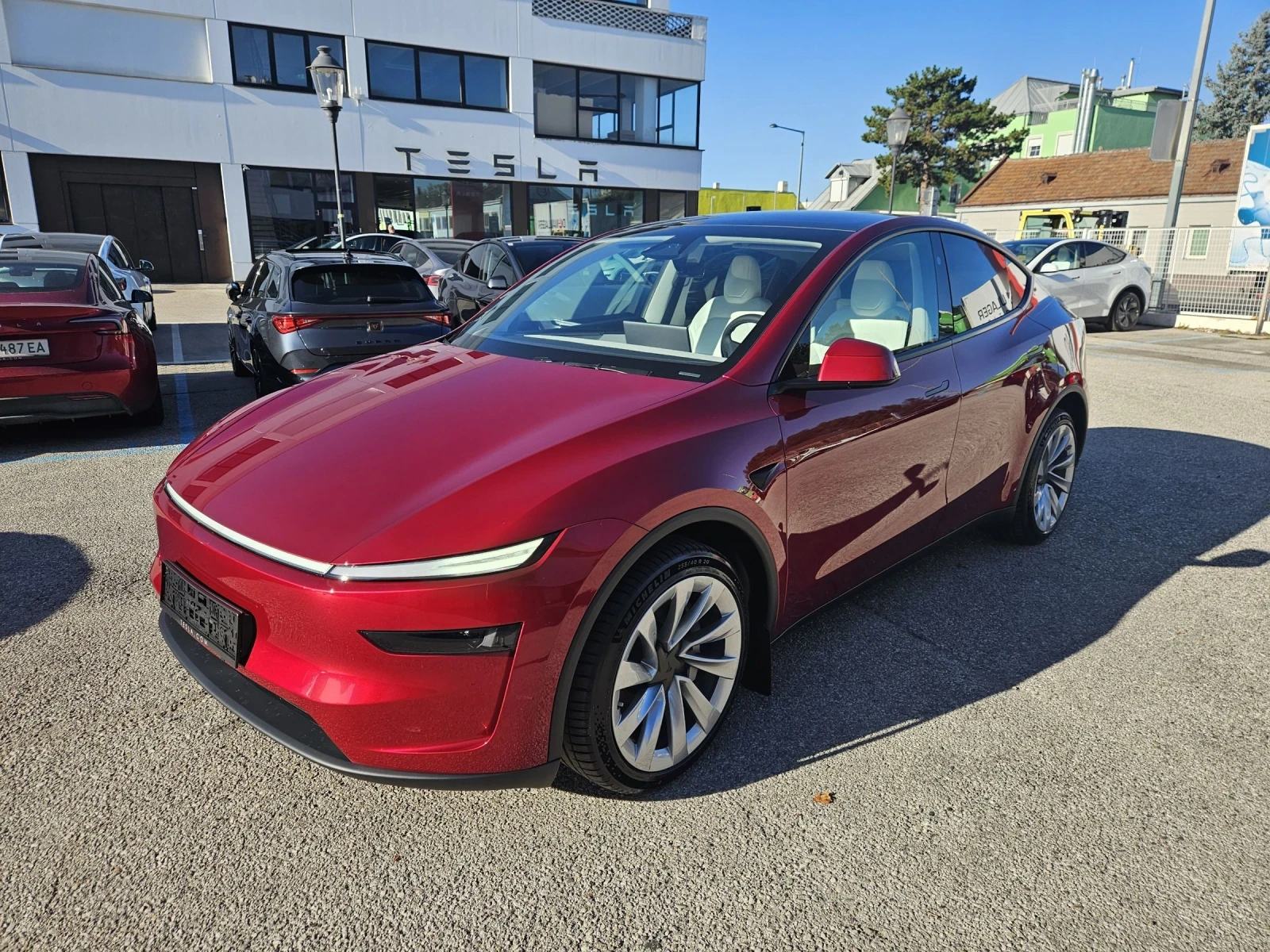 Tesla Model Y Long Range All Wheel Drive NEW LG BATTERY 83kw, снимка 1