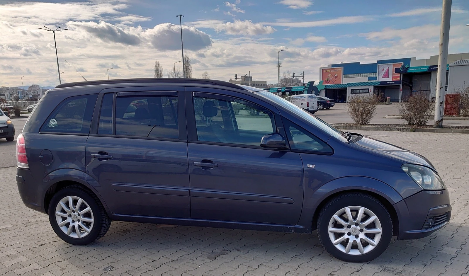 Opel Zafira 1.6 МЕТАН - изображение 8