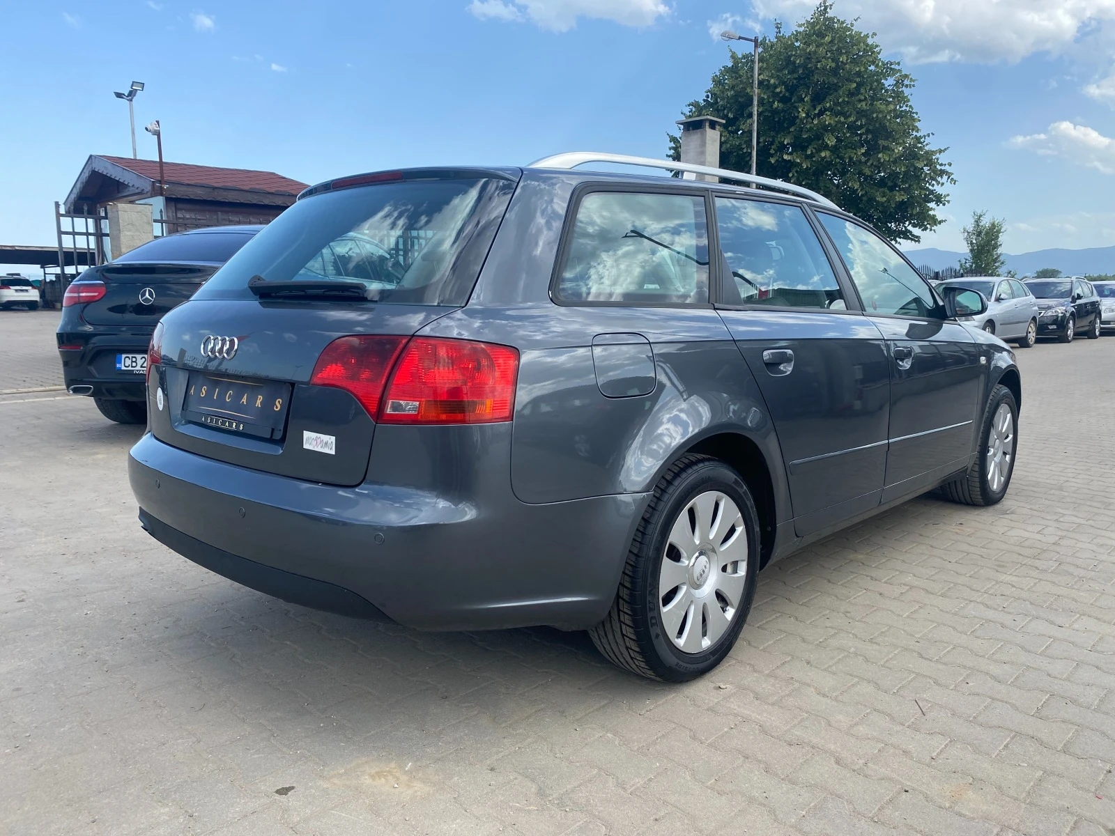 Audi A4 2.0D  - изображение 5