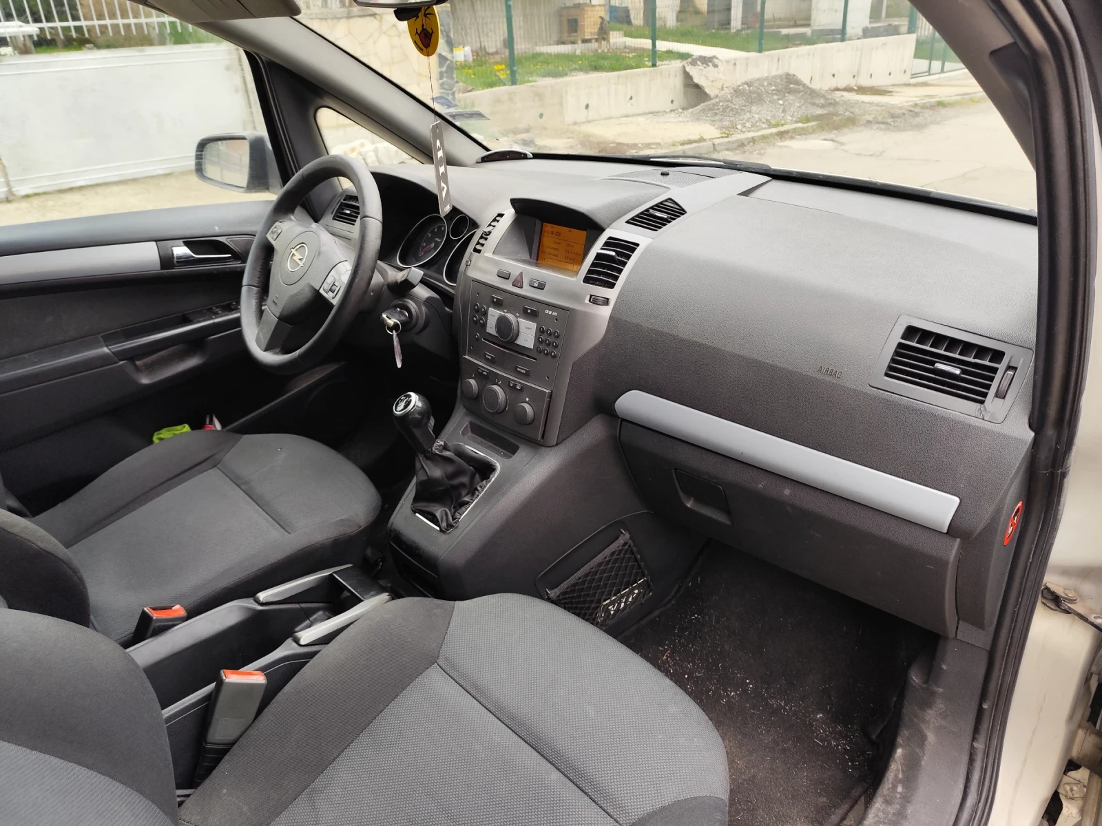 Opel Zafira  - изображение 5
