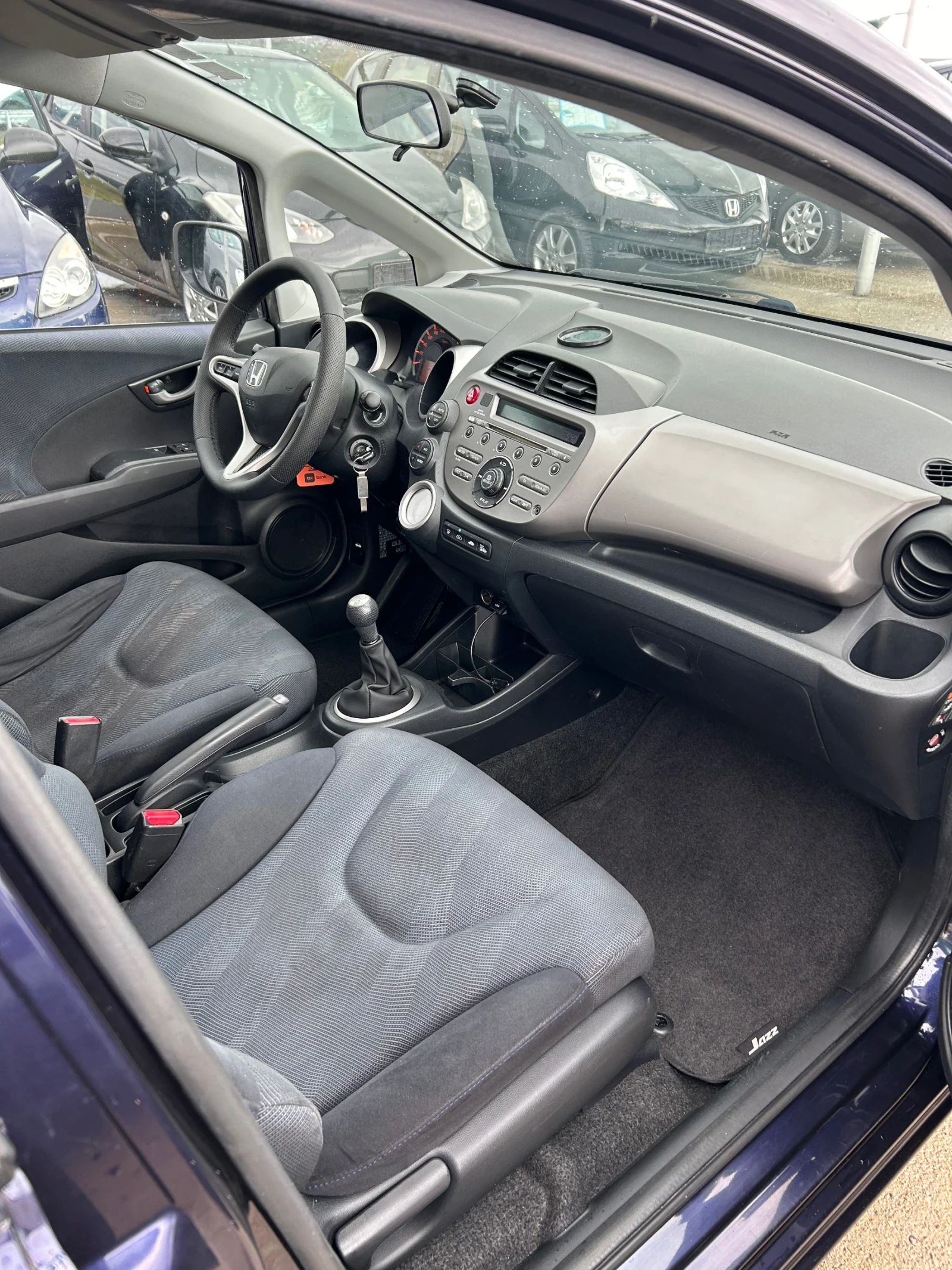 Honda Jazz 1.4 99кс - изображение 9