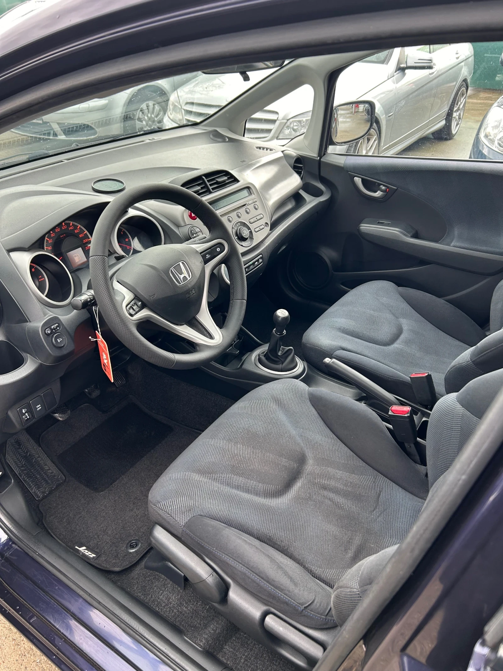 Honda Jazz 1.4 99кс - изображение 7