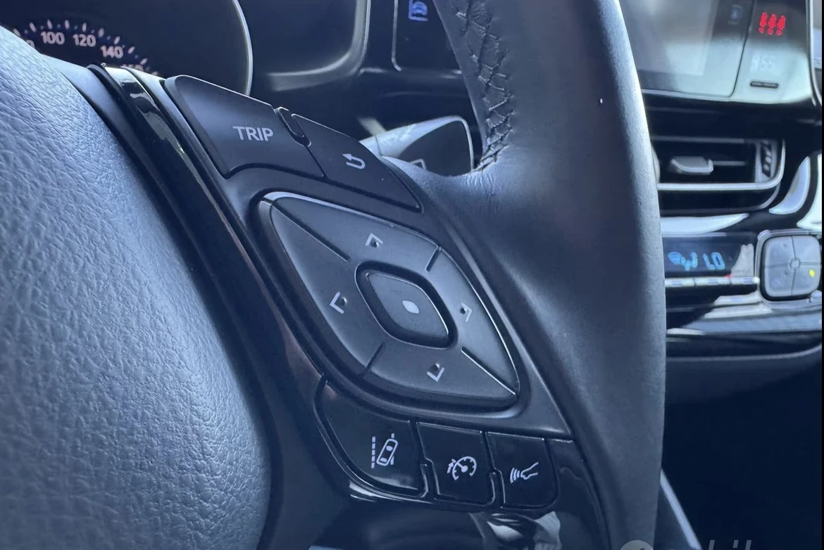 Toyota C-HR 2020 HYBRID 116.000km - изображение 9