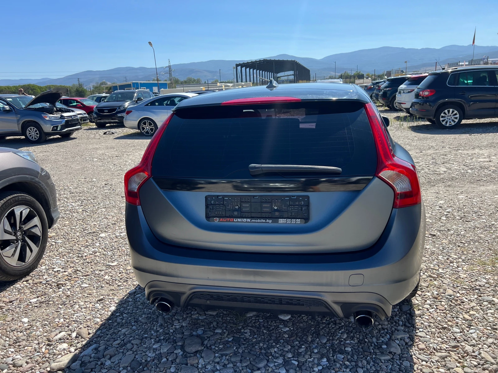 Volvo V60 2.0 D R DESIGN - изображение 6