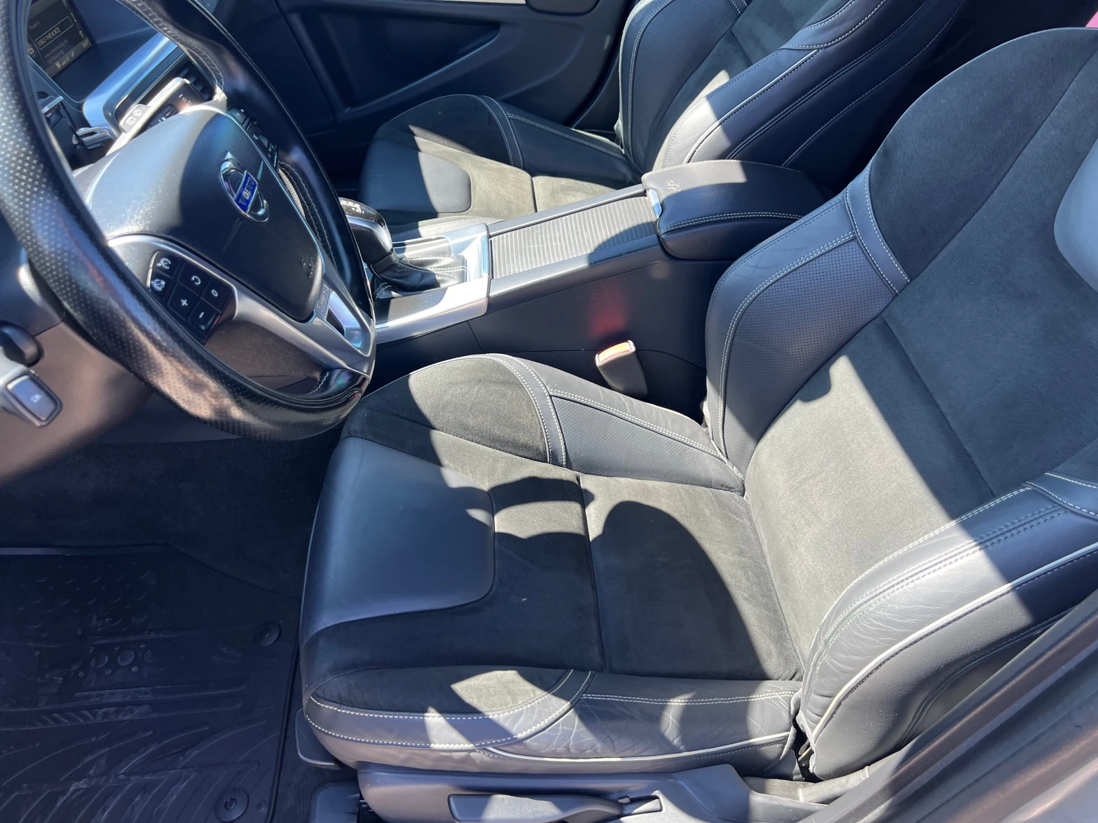 Volvo V60 2.0 D R DESIGN - изображение 9