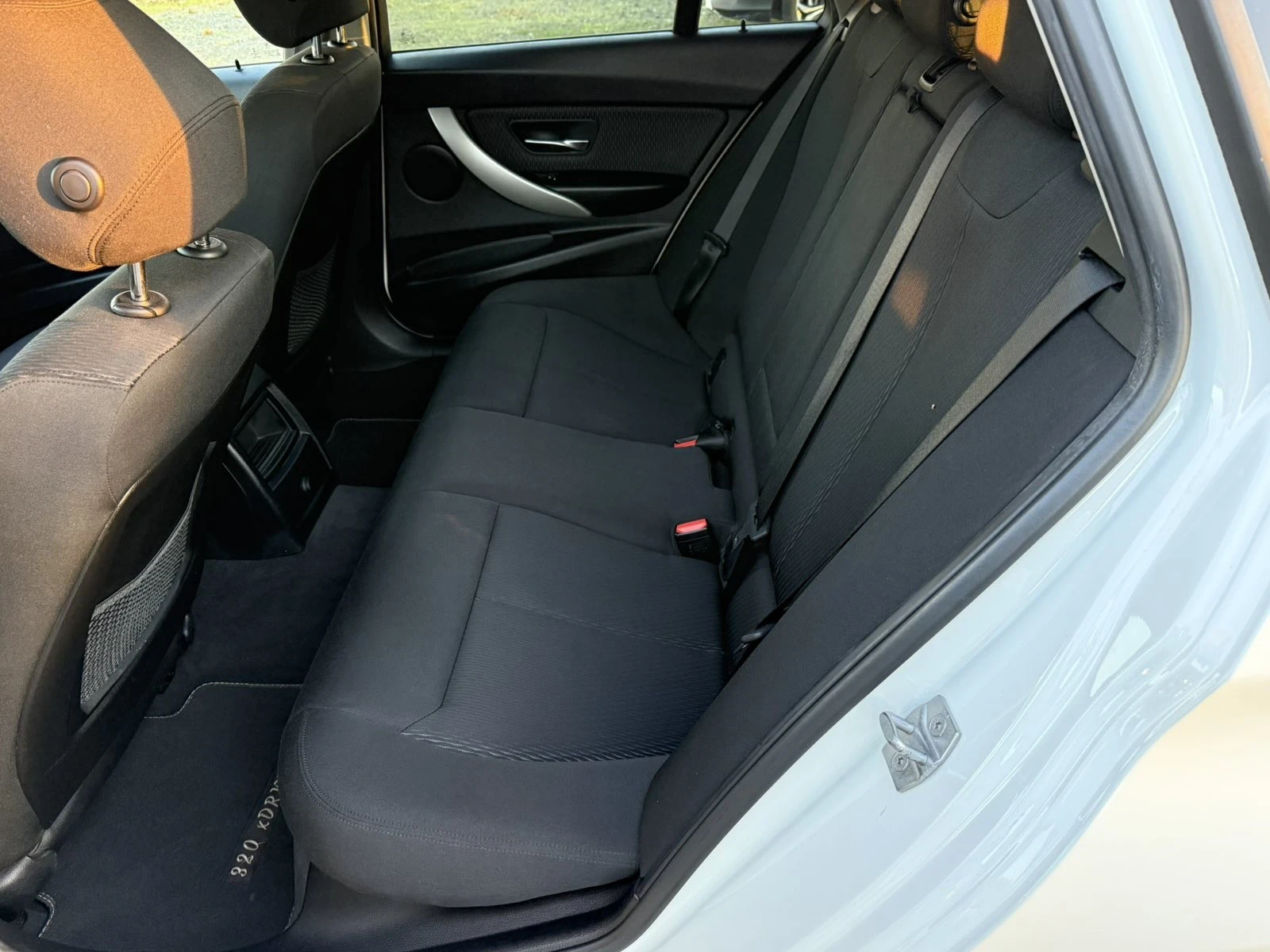 BMW 320 2, 0d-X-drive | Mobile.bg   13