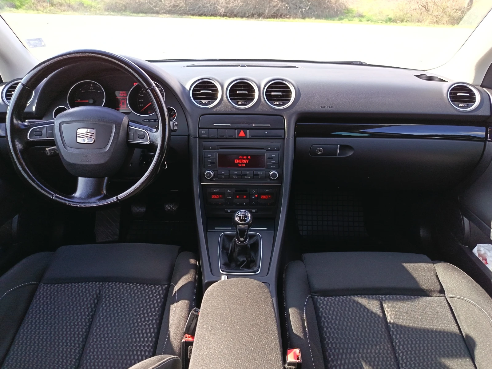 Seat Exeo, снимка 12 - Автомобили и джипове - 54083505