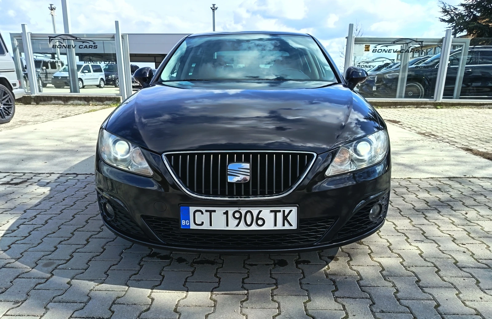 Seat Exeo, снимка 2 - Автомобили и джипове - 54083505