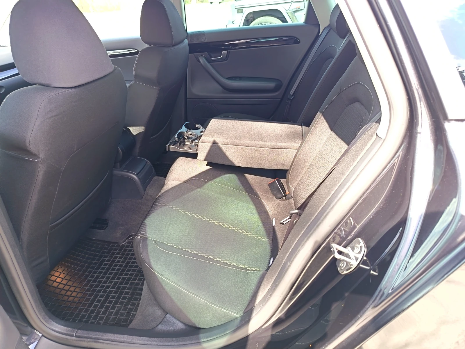 Seat Exeo, снимка 9 - Автомобили и джипове - 54083505