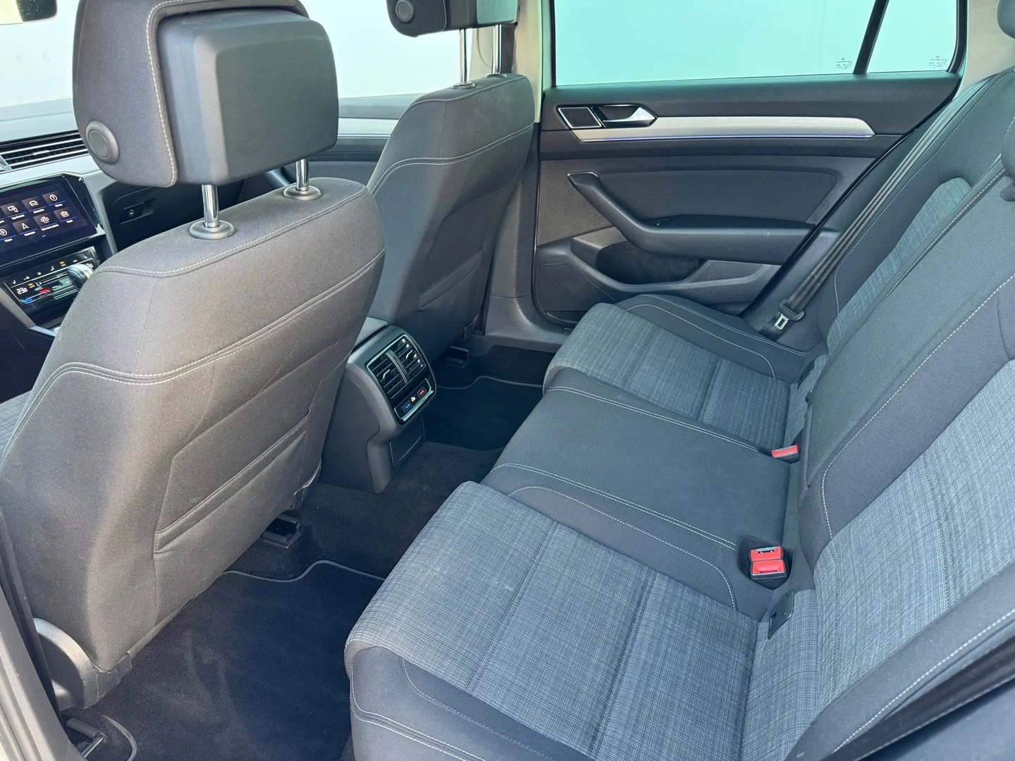 VW Passat VW Passat Var. Business 2.0TDI SCR 4MOT DSG | Mobile.bg � ����������� 8