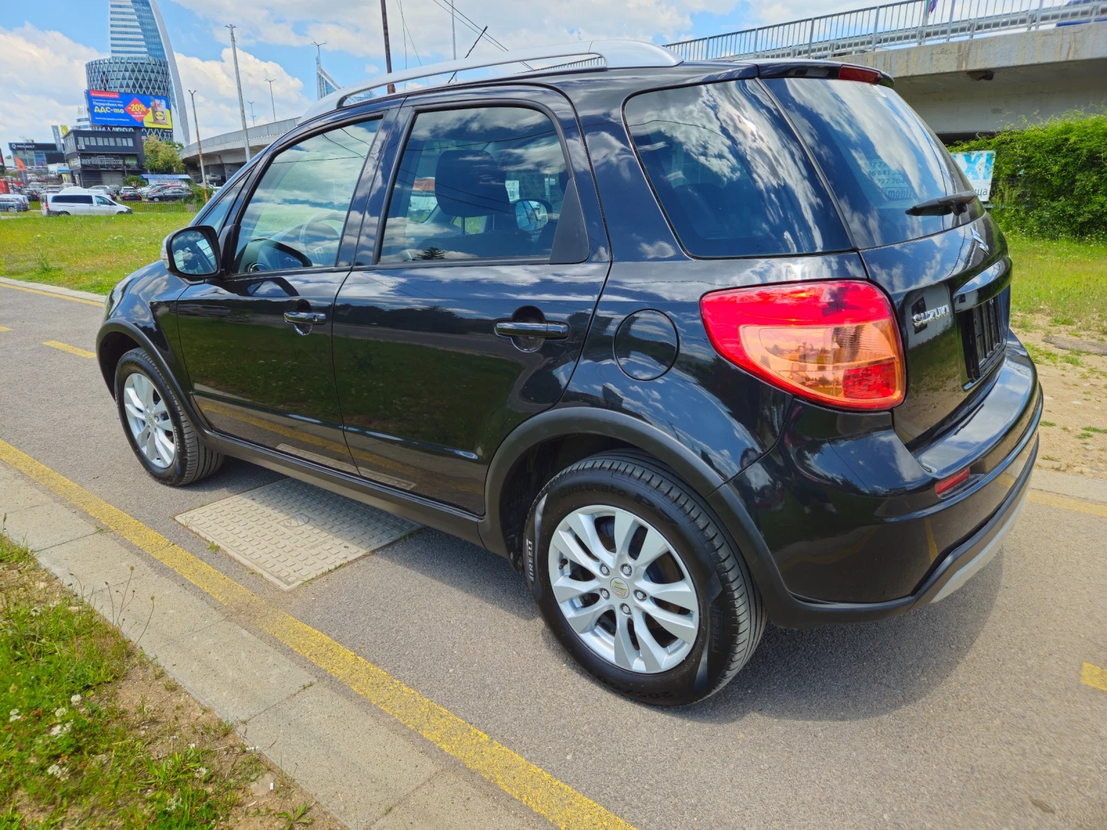 Suzuki SX4 4X4 2015 година ВСИЧКИ ЕКСТРИ, снимка 7 - Автомобили и джипове - 53925300