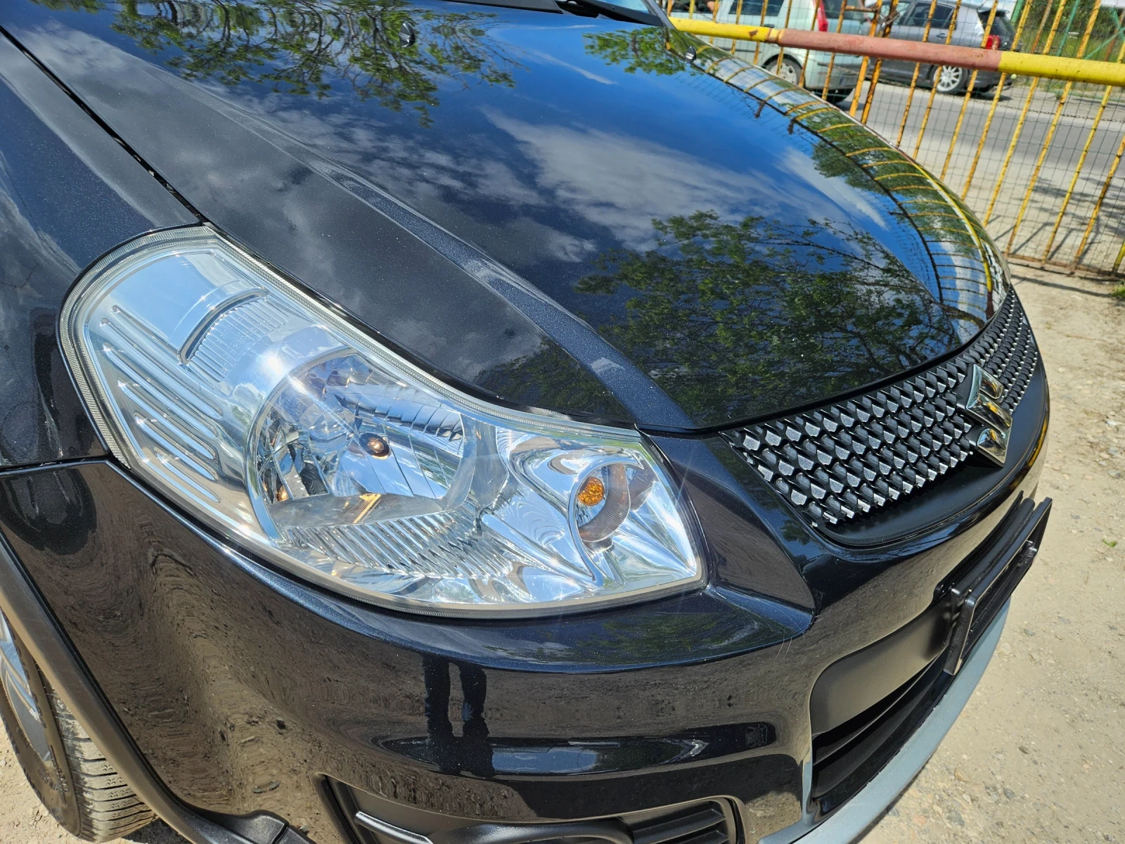 Suzuki SX4 4X4 2015 година ВСИЧКИ ЕКСТРИ, снимка 4 - Автомобили и джипове - 53925300