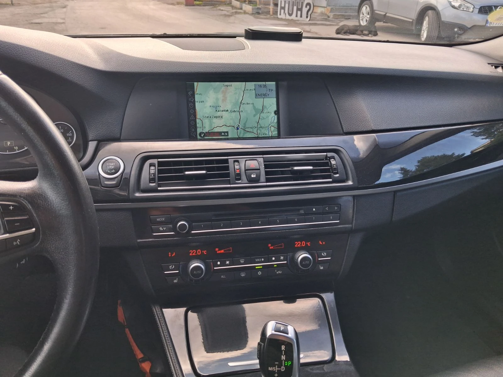 BMW 520 Всички екстри!, снимка 14 - Автомобили и джипове - 54043447