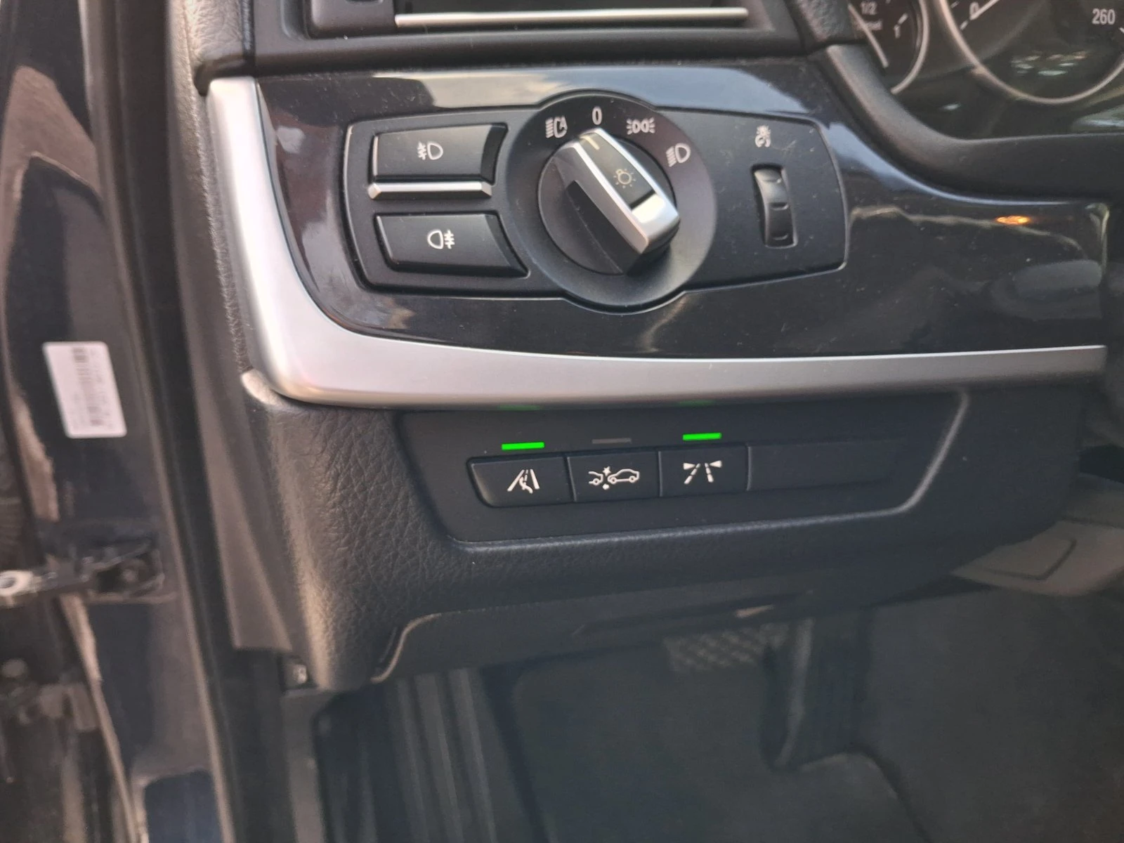 BMW 520 Всички екстри!, снимка 10 - Автомобили и джипове - 54043447