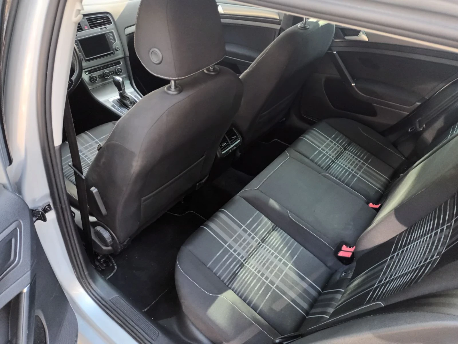 VW Golf, снимка 11 - Автомобили и джипове - 54058761