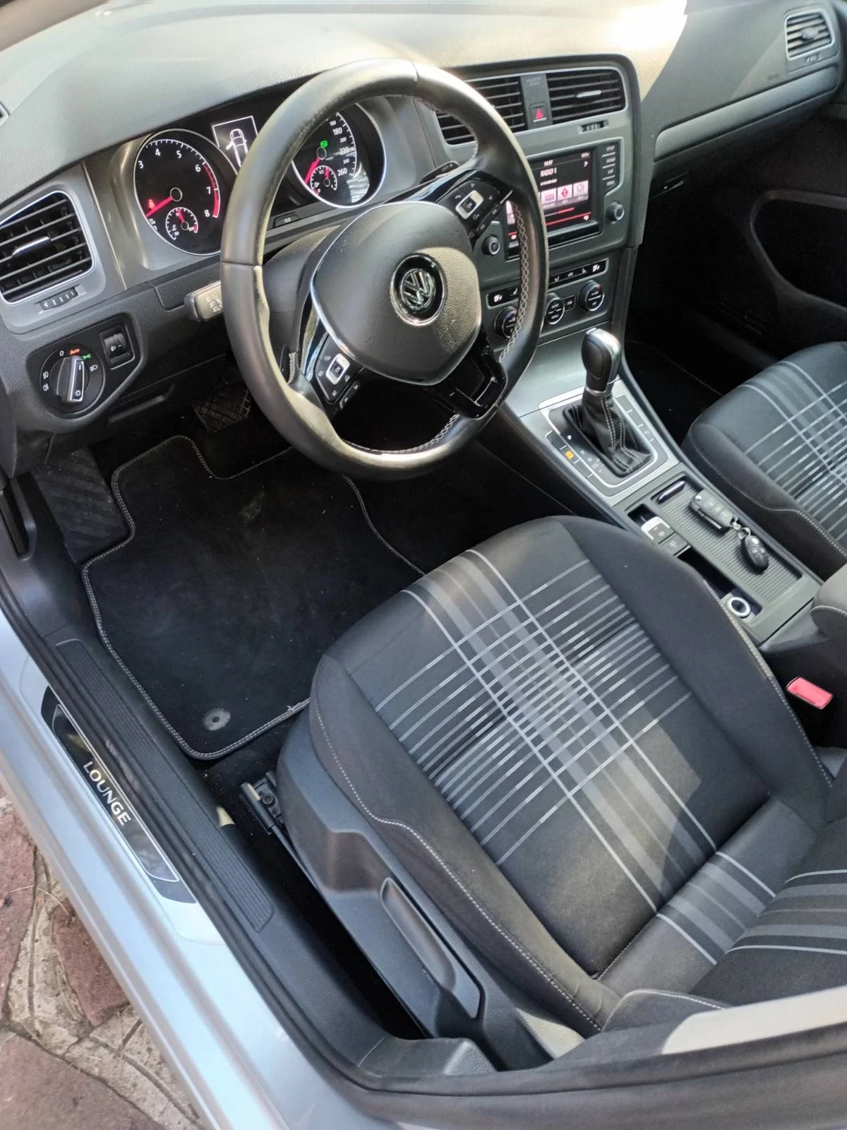 VW Golf, снимка 5 - Автомобили и джипове - 54058761