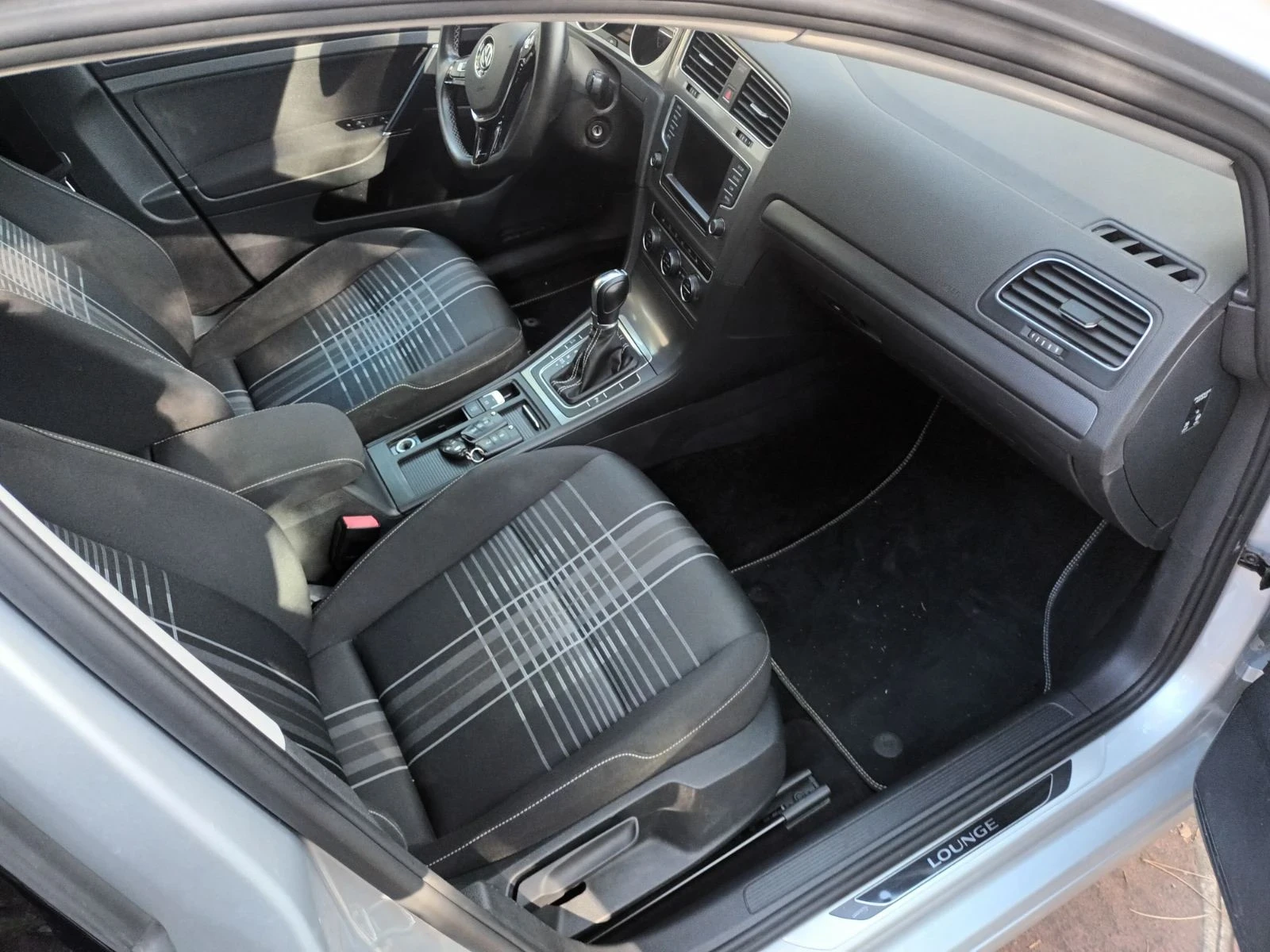 VW Golf, снимка 12 - Автомобили и джипове - 54058761