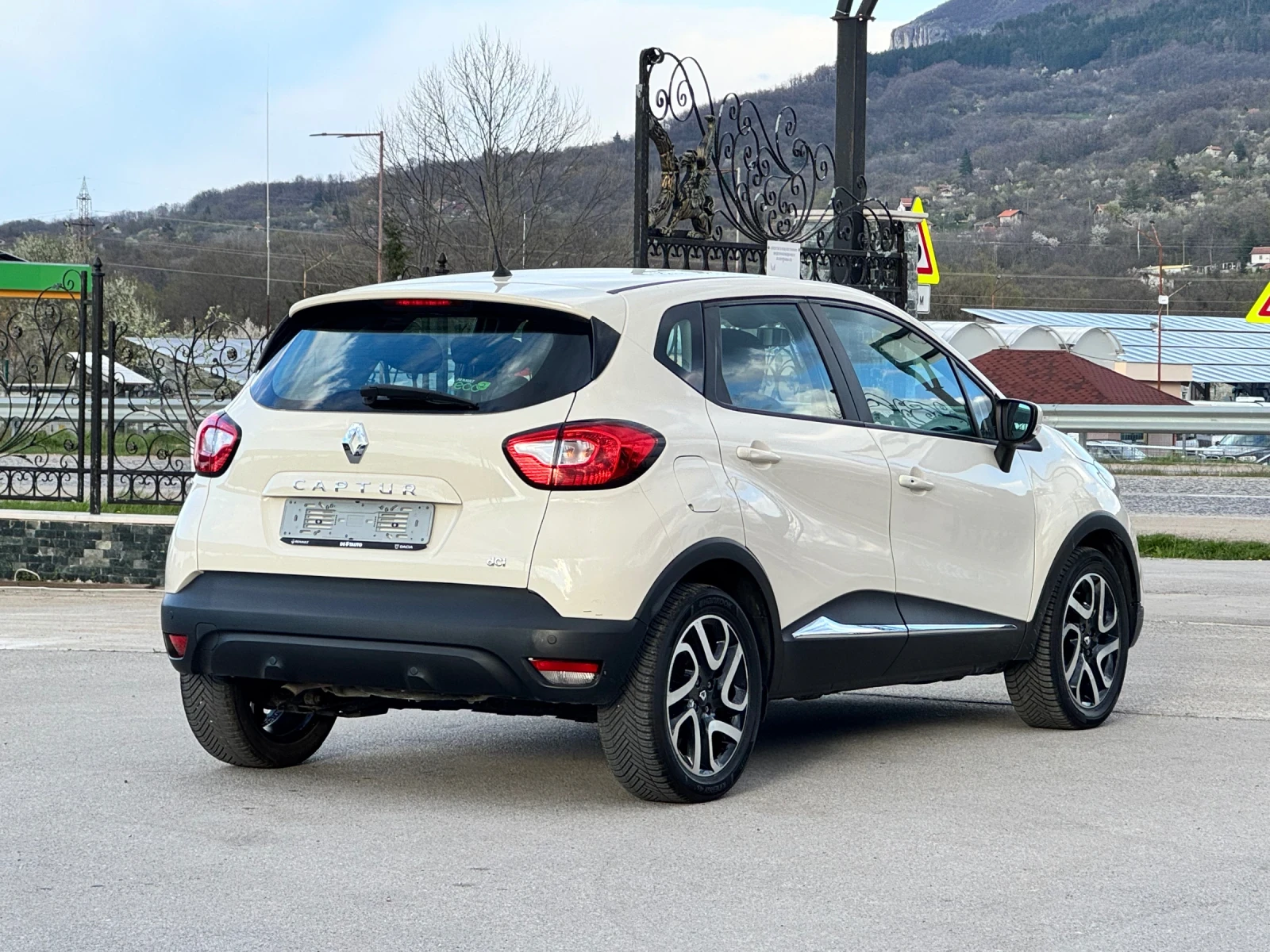Renault Captur 1.5DCI ������ | Mobile.bg � ����������� 12
