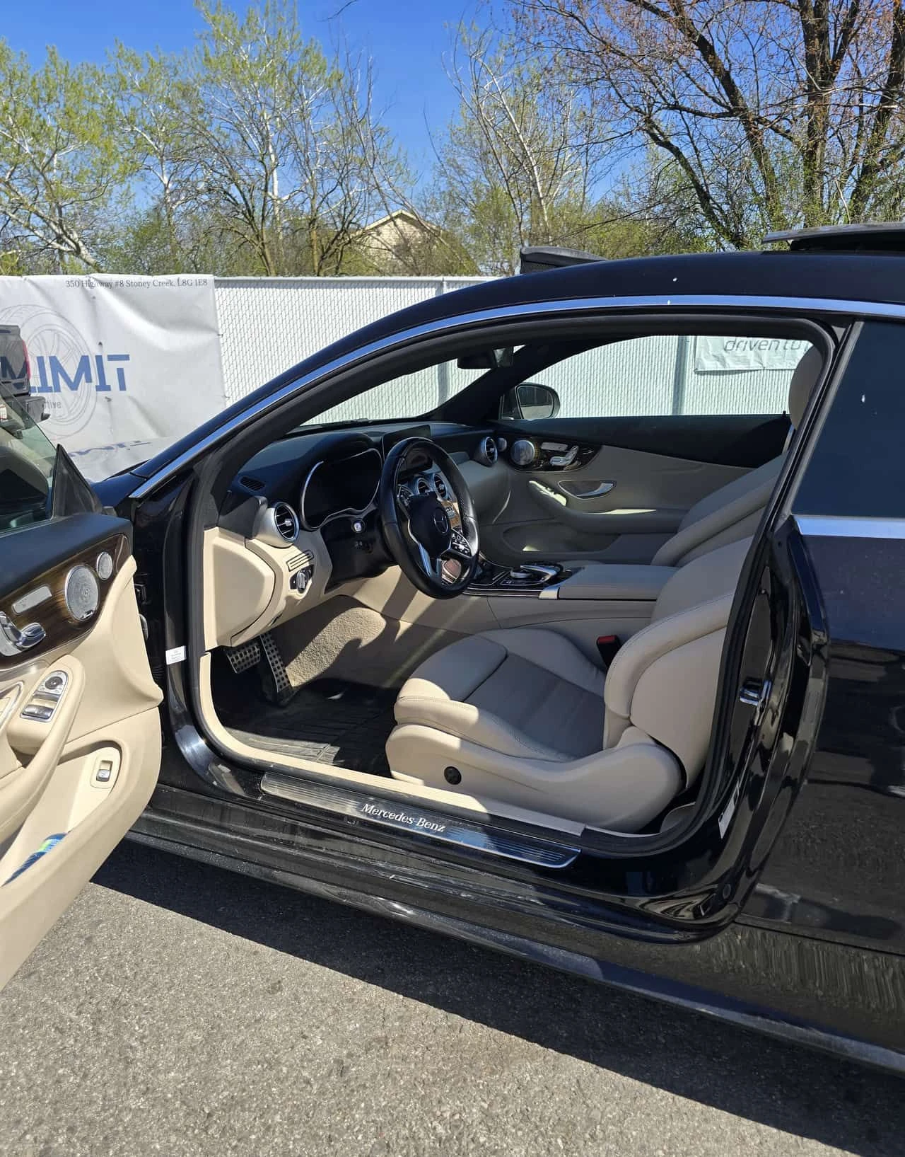 Mercedes-Benz C 300 ПОДГРЕВИ * ПАНО * KEYLESS * BURMESTER, снимка 5 - Автомобили и джипове - 54393793