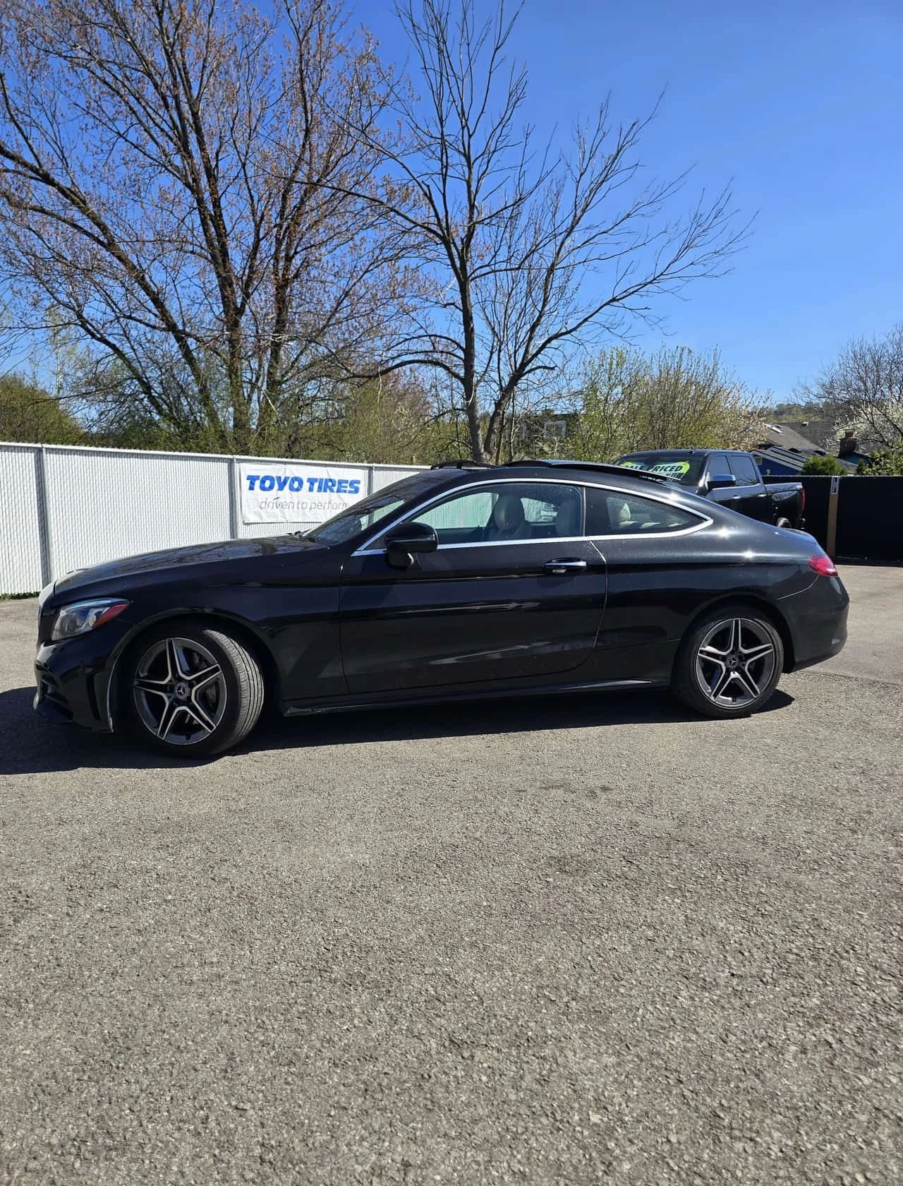 Mercedes-Benz C 300 ПОДГРЕВИ * ПАНО * KEYLESS * BURMESTER, снимка 2 - Автомобили и джипове - 54393793