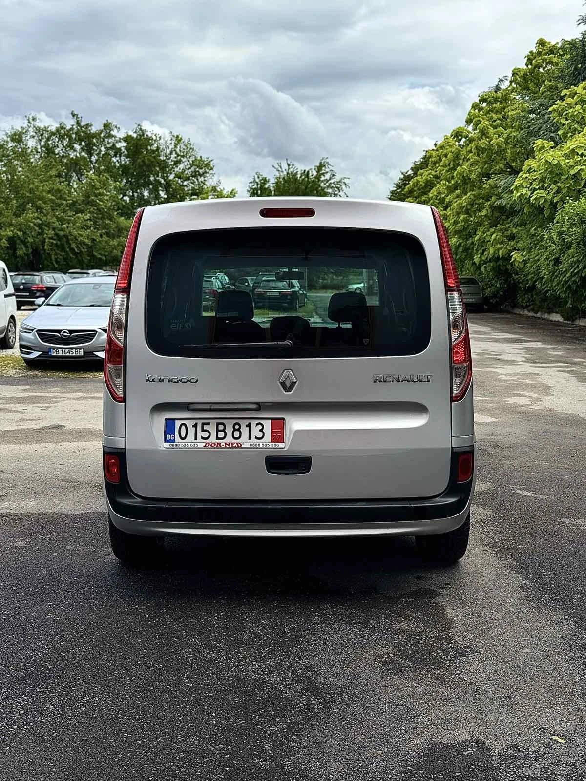 Renault Kangoo 1.5-DCI-90HP, снимка 5 - Автомобили и джипове - 54666005