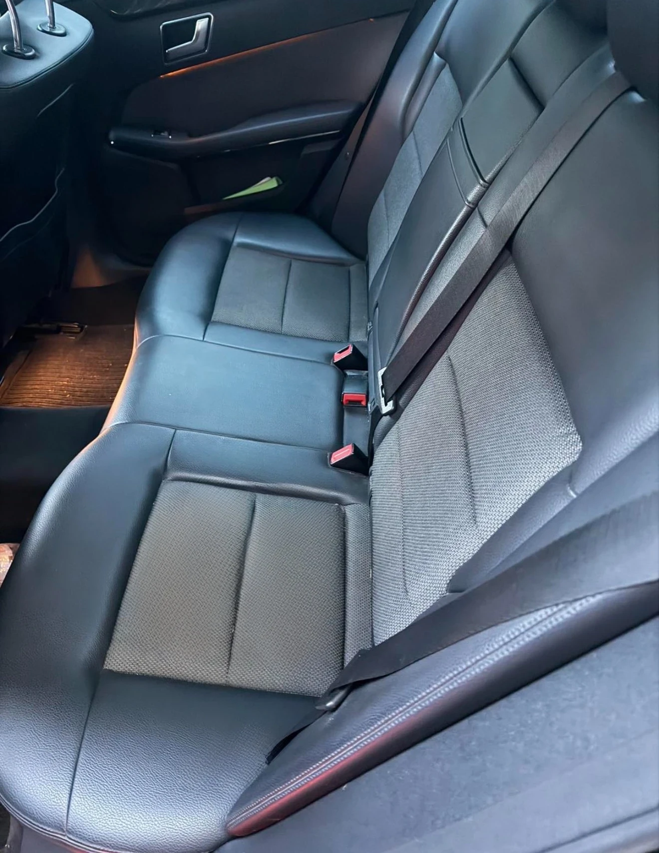 Mercedes-Benz E 220, снимка 6 - Автомобили и джипове - 54781533