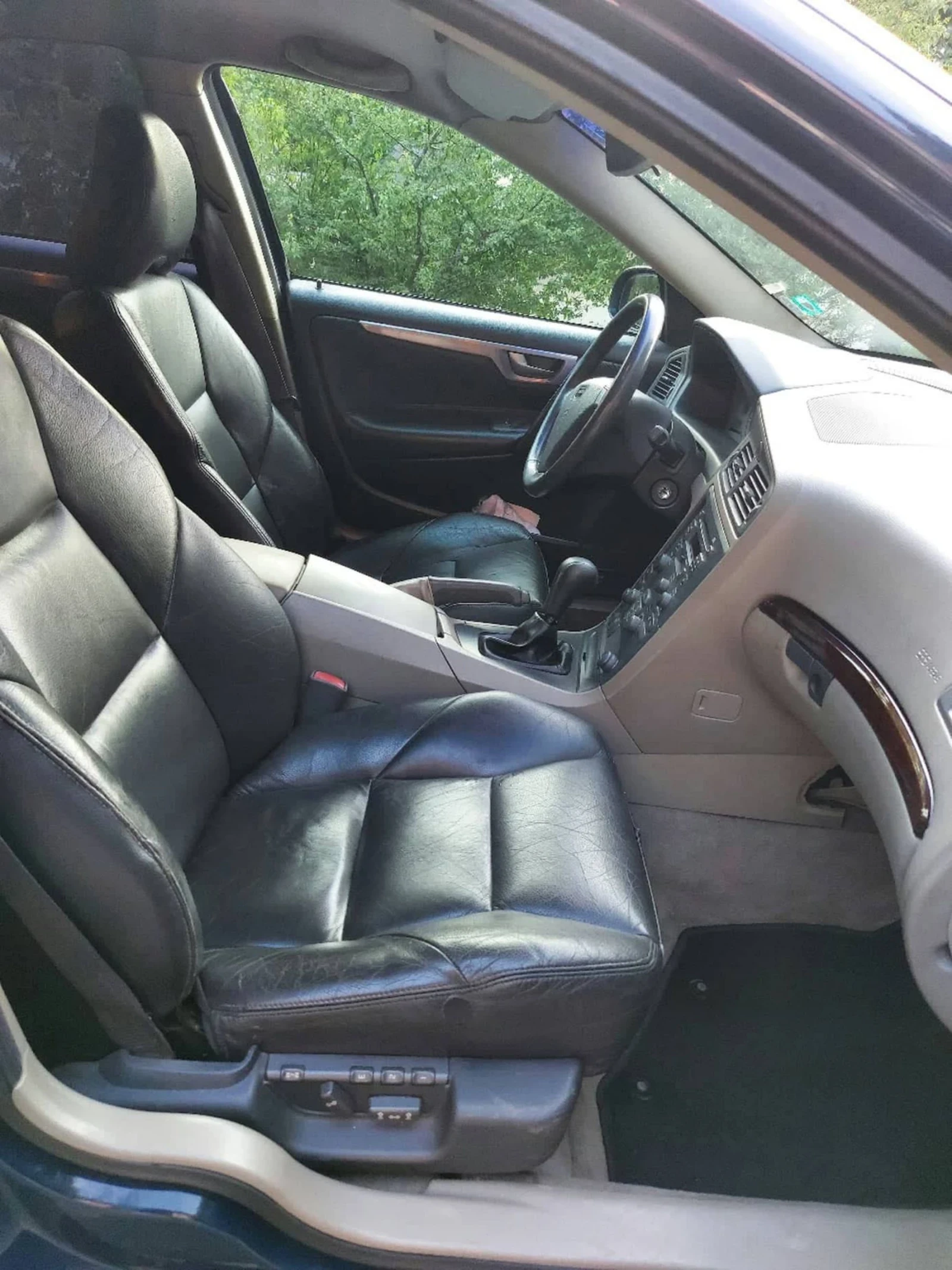 Volvo S60 2.4 D5, снимка 8 - Автомобили и джипове - 54777587