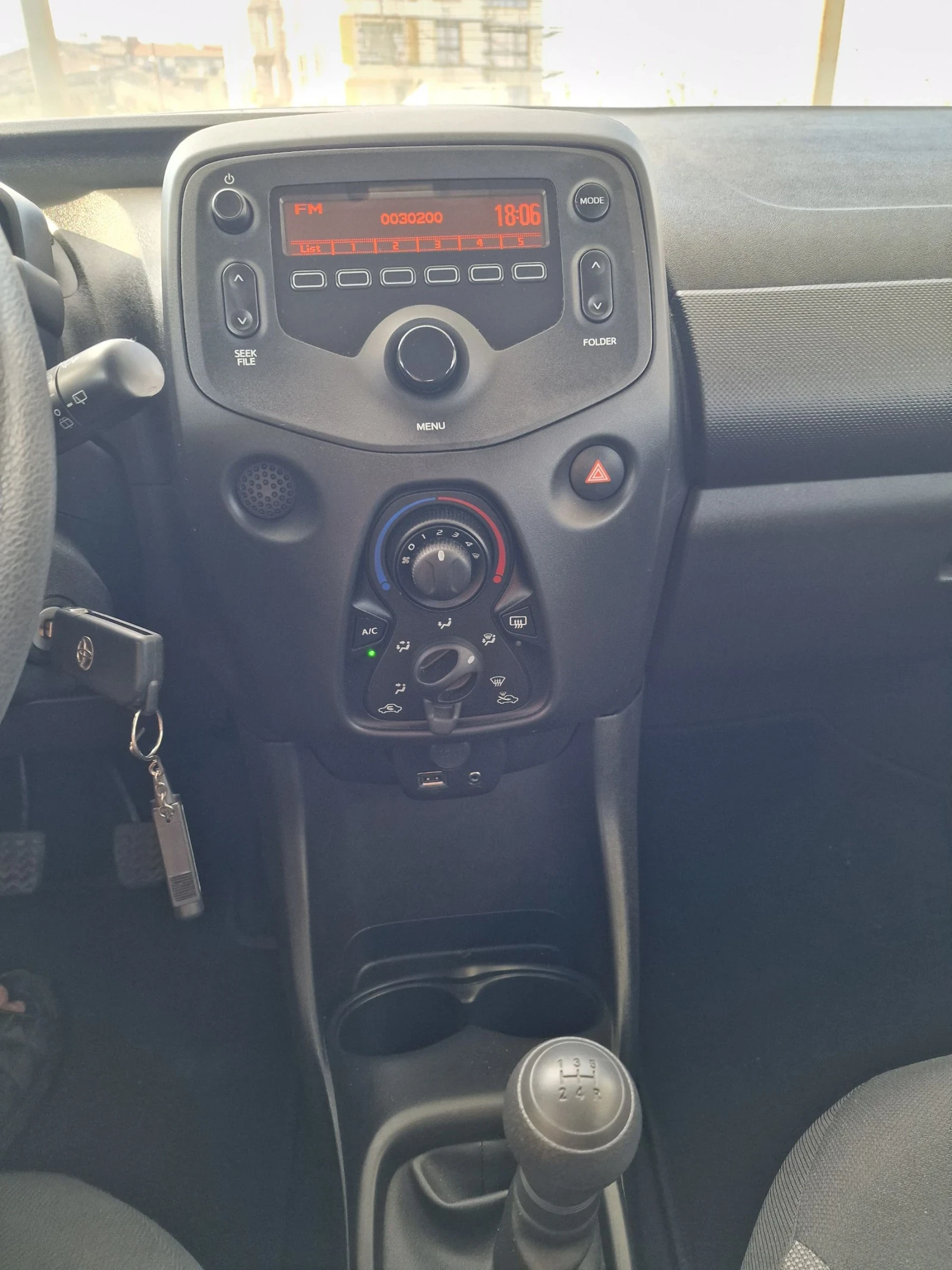 Toyota Aygo, снимка 5 - Автомобили и джипове - 54883134
