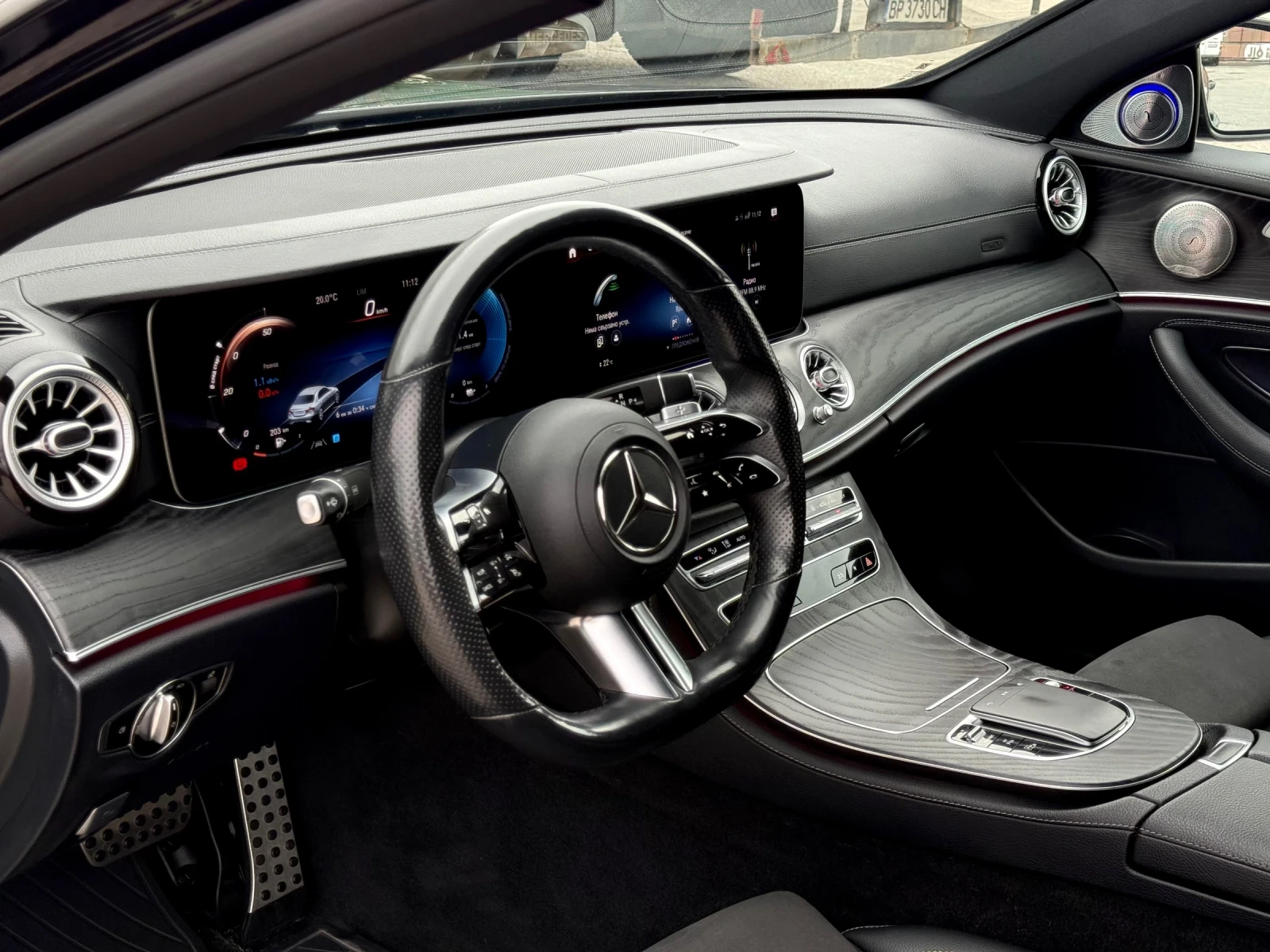 Mercedes-Benz E 220 300de* Plug-in Hybrid* AMG* 4 Matic, снимка 12 - Автомобили и джипове - 54887355