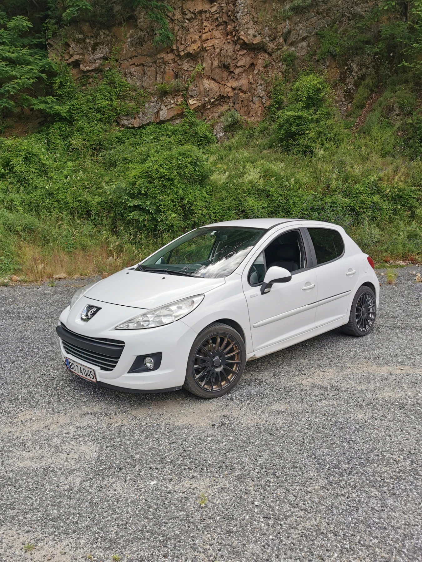 Peugeot 207 1.6HDI, снимка 4 - Автомобили и джипове - 54931450